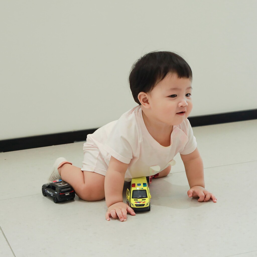 112 Pull-Back Ambulance Bus 1:34 + Licht en Geluid - Afbeelding 4