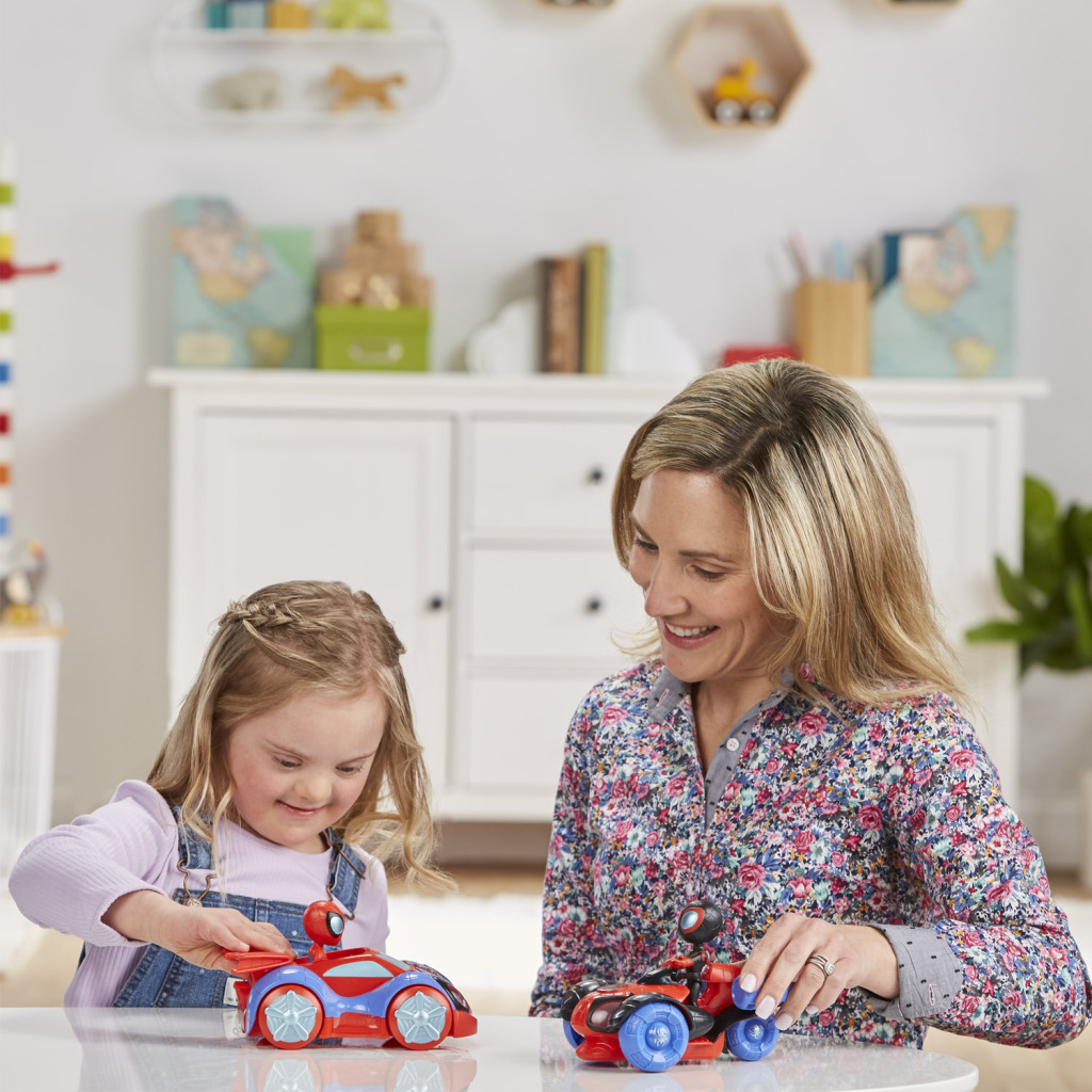 Spiderman Spidey And His Amazing Friends Voertuig met Figuur + Licht en Geluid Assorti - Image 3